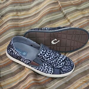 OluKai Dark Blue and White Patternen Mens Slip-On Sneakers